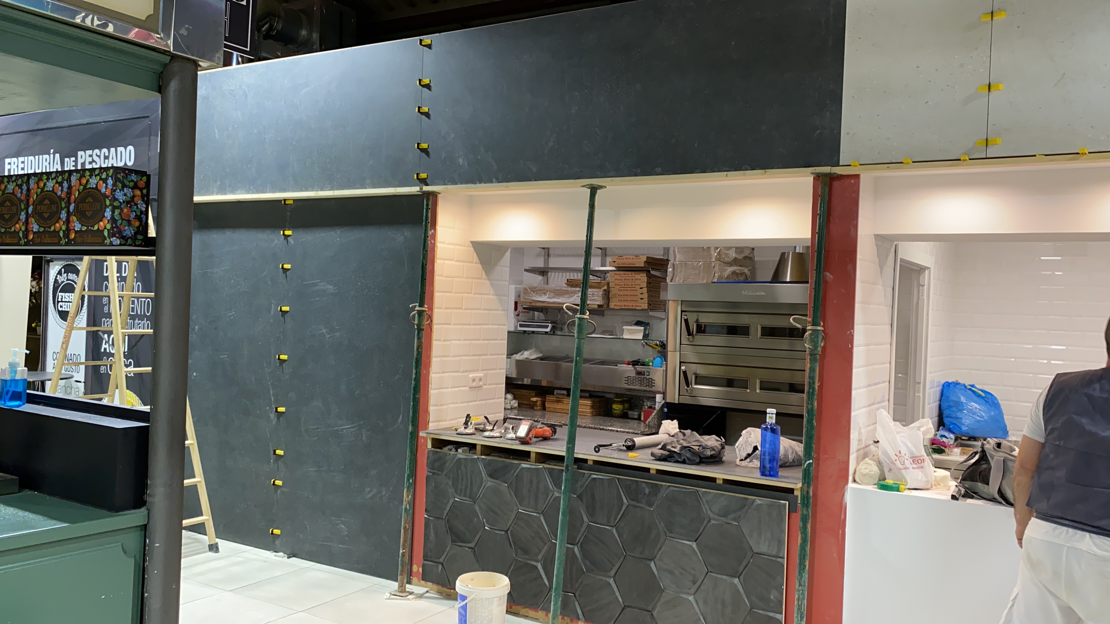 Colocacion de azulejo hexagonal y plaqueta